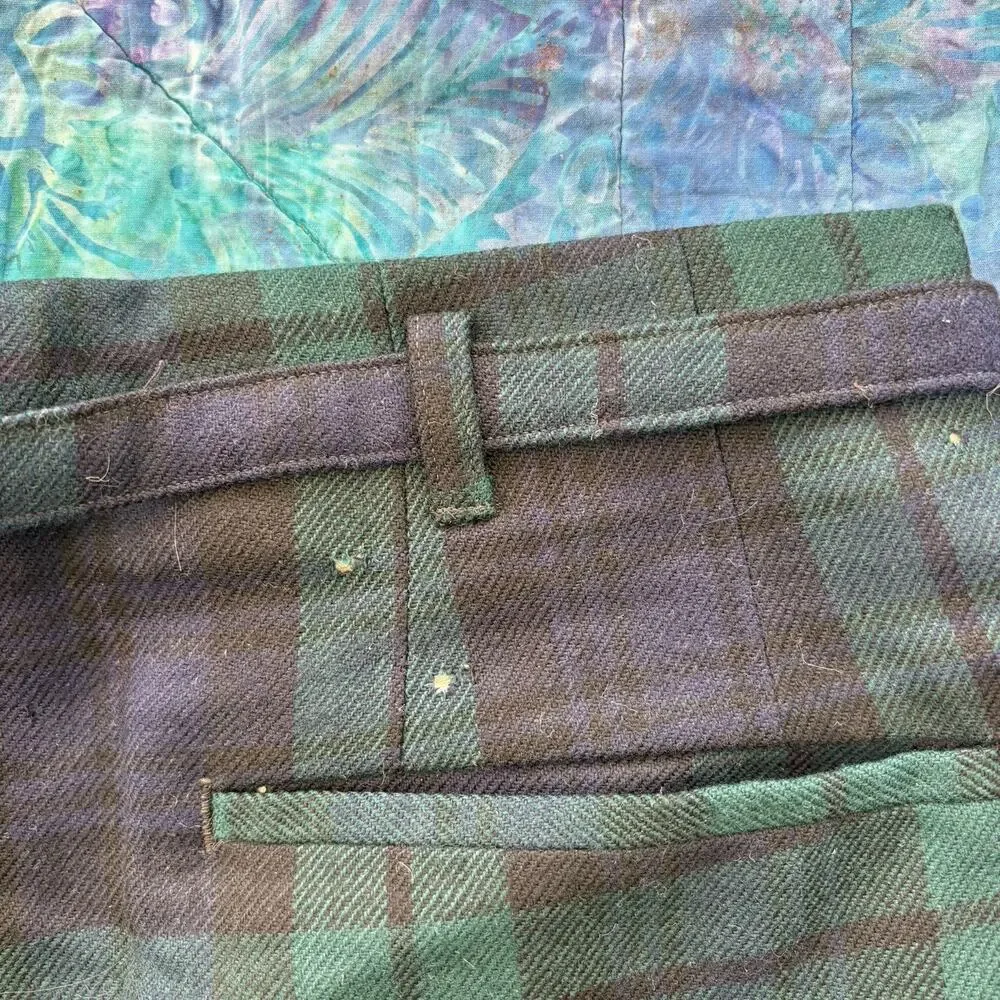 Mohan’s VTG 1956 Plaid Tartan Pleated Shorts Scottish Irish Gold FAIR WORN LOVED